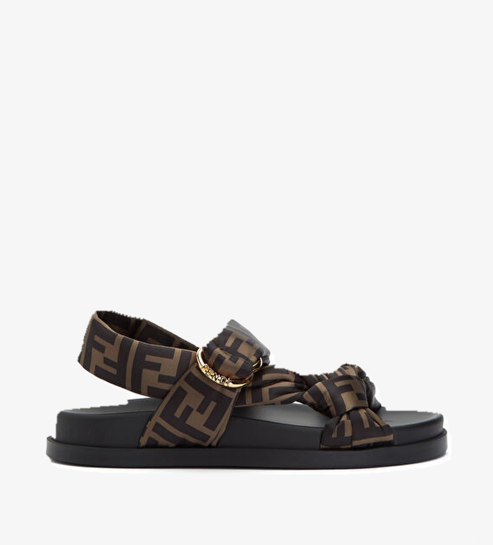 Fendi Feel Kahverengi Logo Desenli Kadın Sandalet model görseli