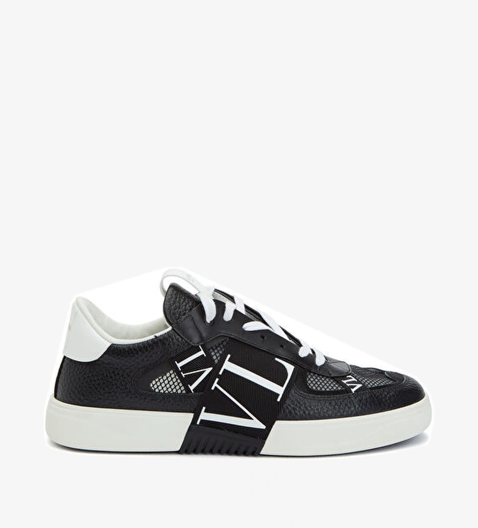 Beymen Reborn Valentino Garavani Erkek Sneakers model görseli