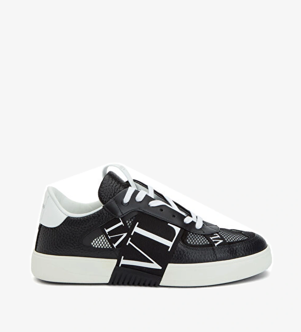 Beymen Reborn Valentino Garavani Erkek Sneakers model görseli