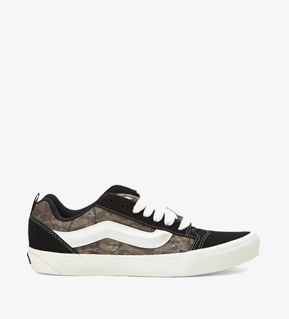 Siyah Vans Knu