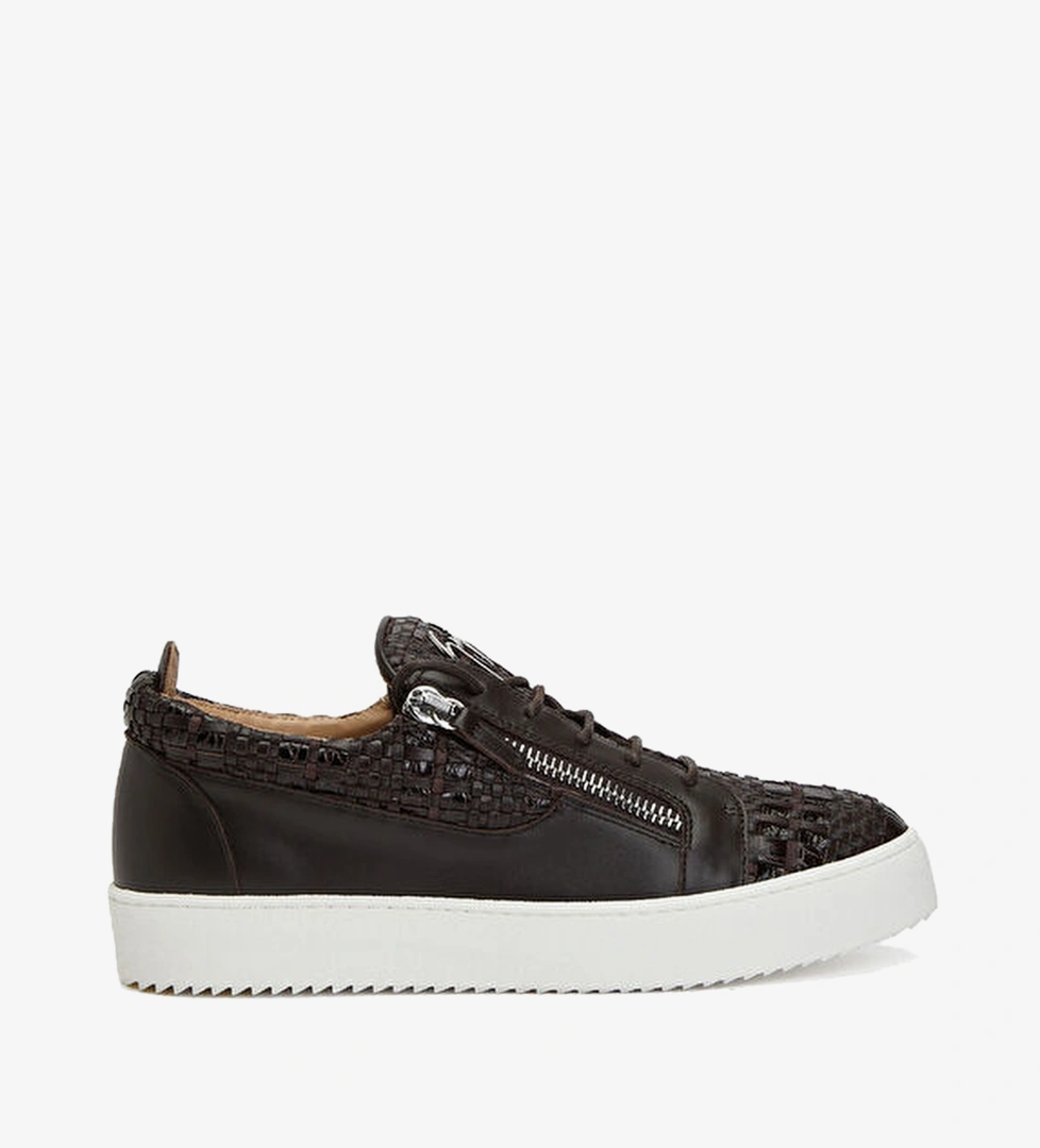 Giuseppe Zanotti Giuseppe Zanotti Örgü