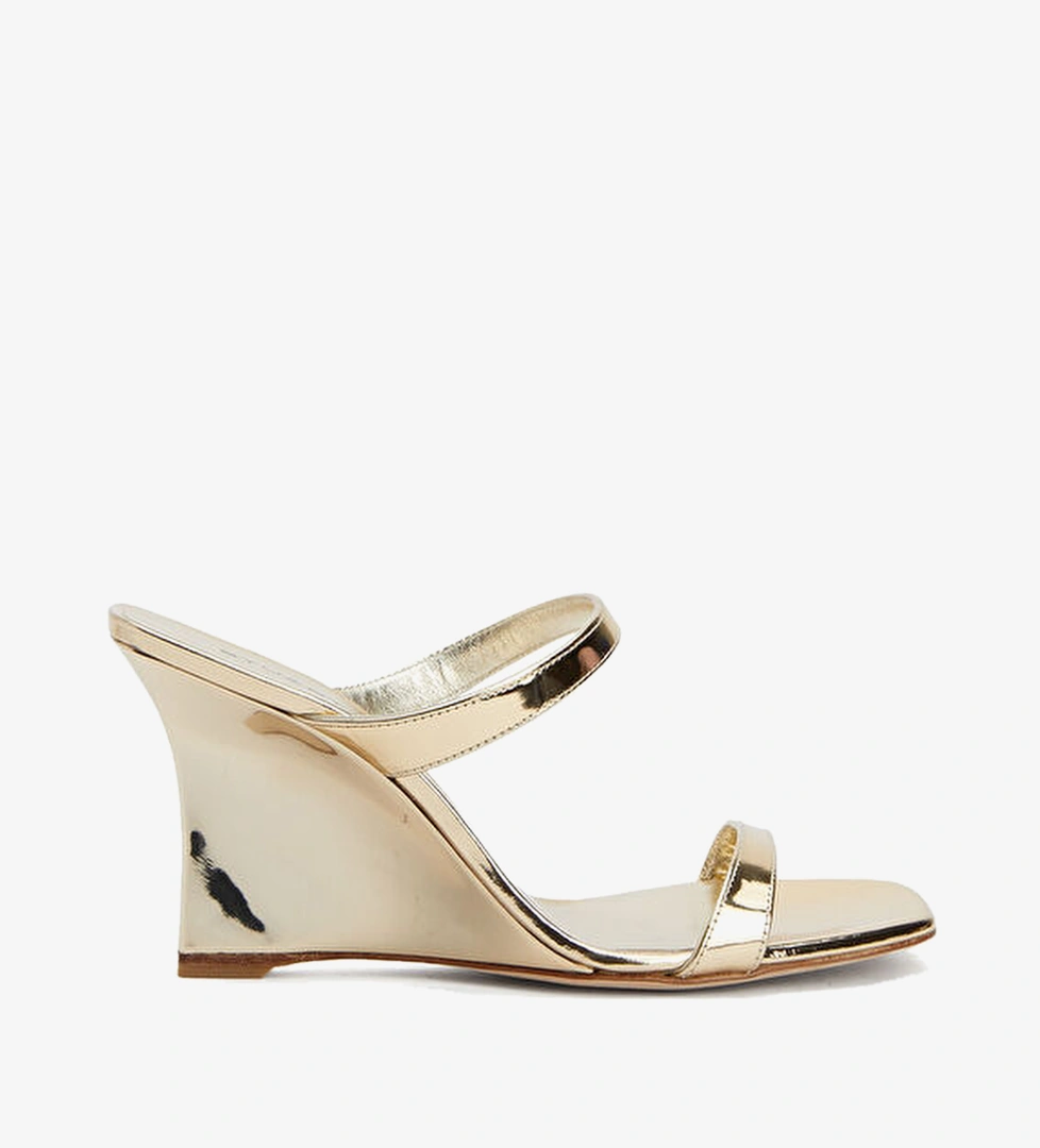 Stuart Weitzman Gold Stuart Weitzman Vinnie