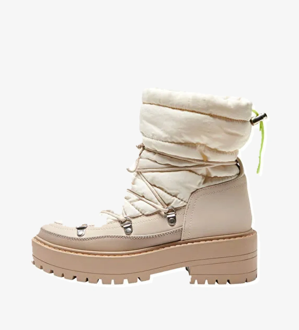 Only Beyaz Kadın Bot 15271691 model görseli