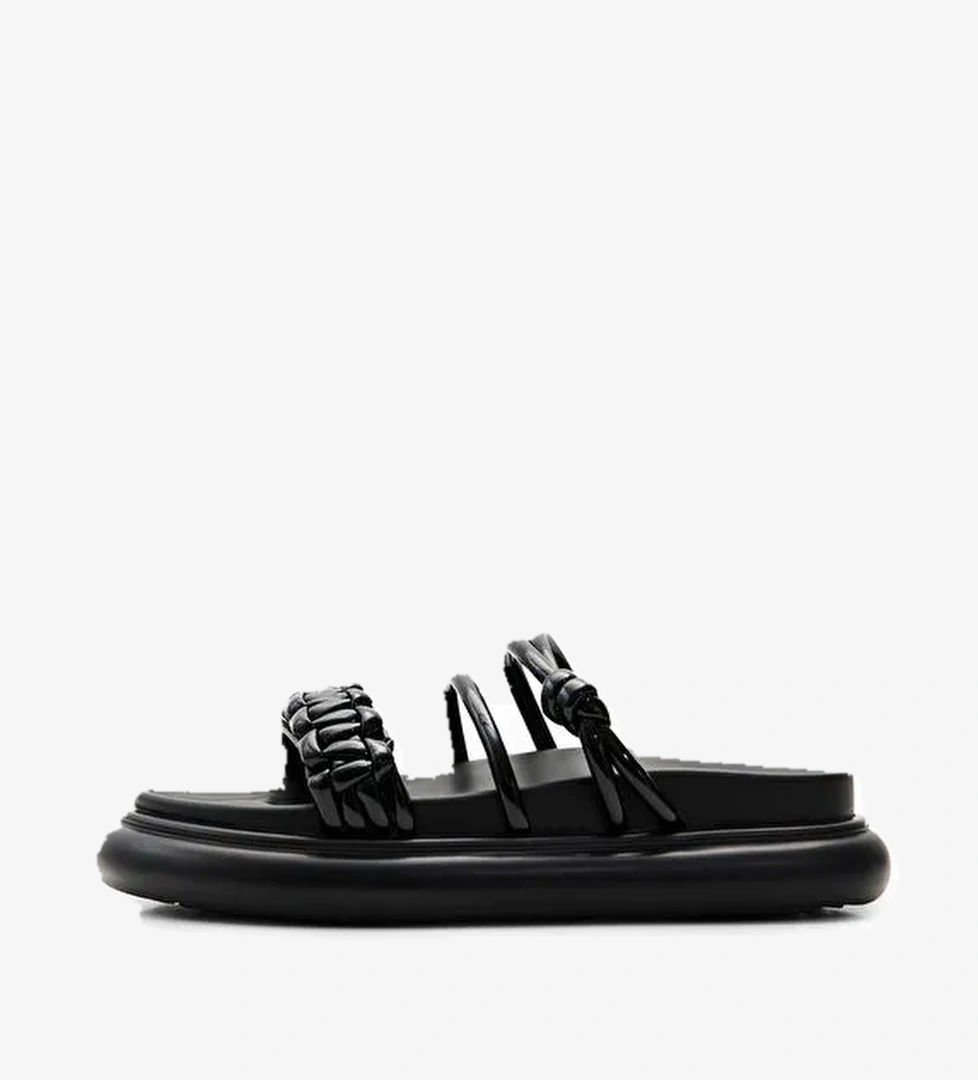 Desigual Desigual Siyah Kadın Terlik 24SSSP032000 model görseli