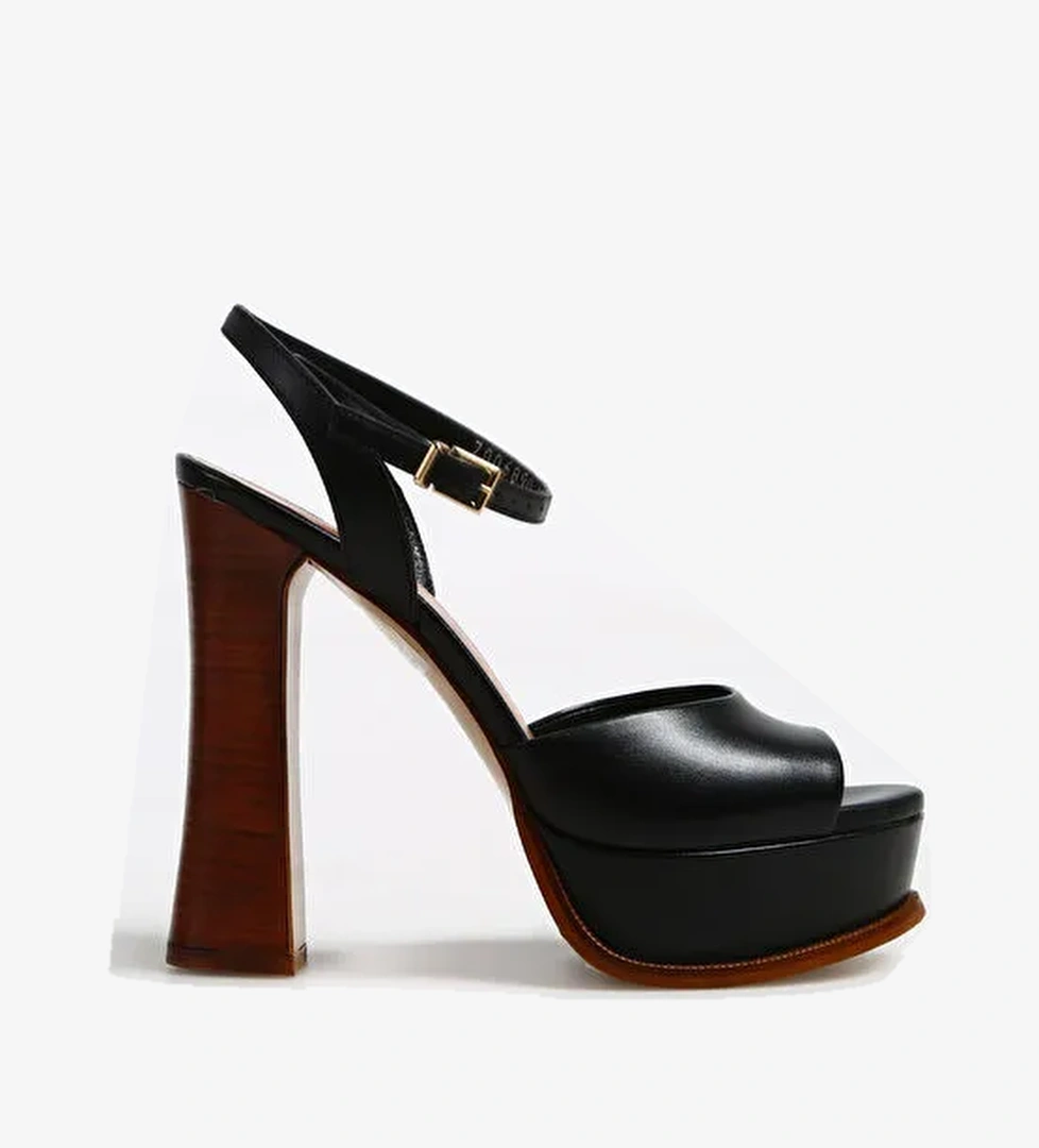 George Hogg George Hogg Siyah Kadın Deri Topuklu Sandalet VERSO-4SS model görseli