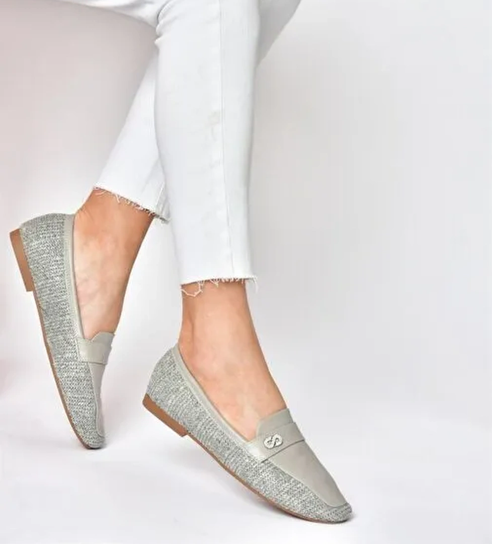 P820940209 Gri Düz Tabanlı Günlük Kadın Babet - Görsel 1