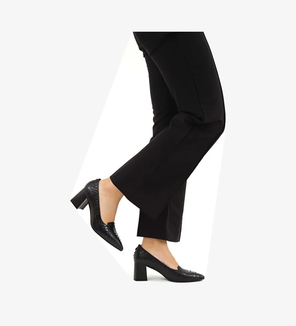 Tamer Tanca Yeşil Kadın Deri Klasik Ayakkabı 33 2023 BN AYK SK22/23 - Görsel 1