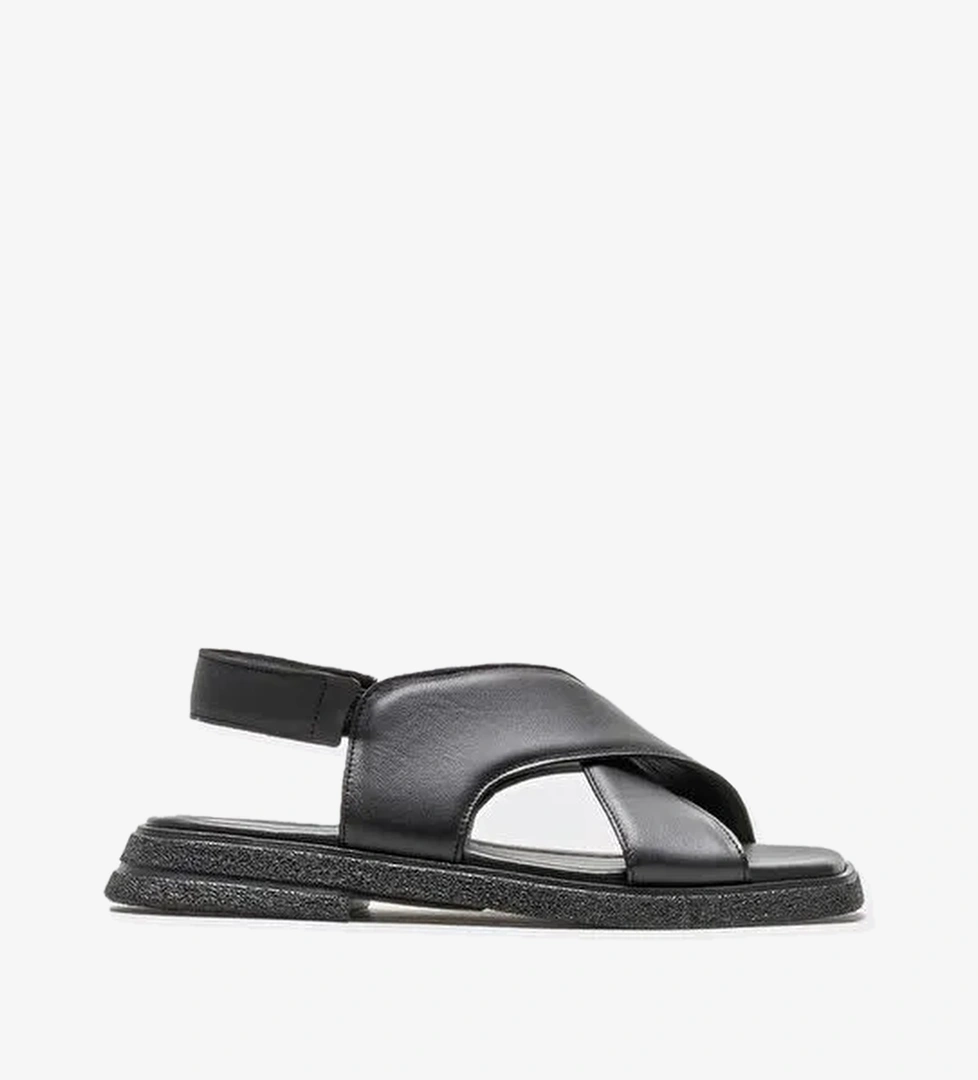Siyah Deri Kadın Düz Sandalet - Görsel 1
