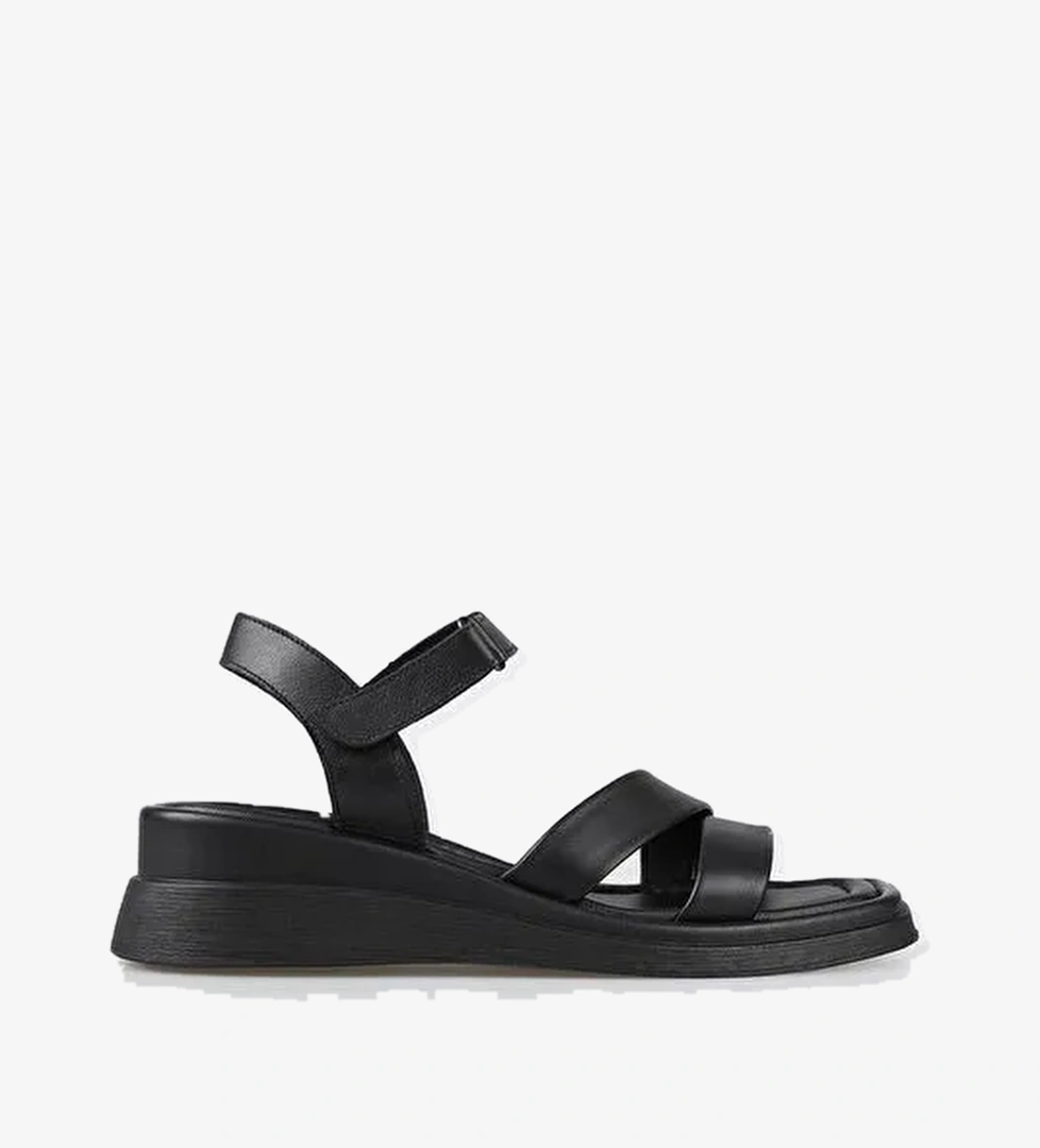 Siyah Deri Kadın Dolgu Topuk Sandalet - Görsel 1