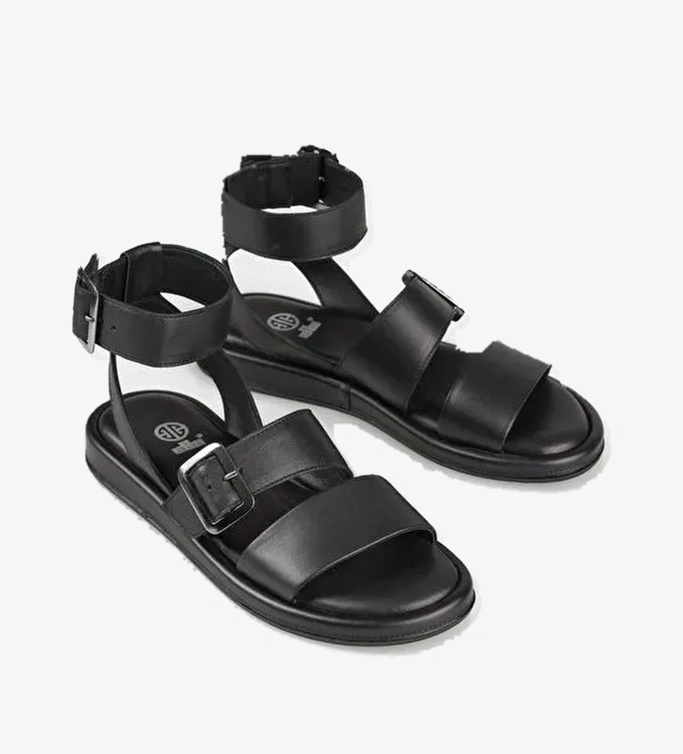 Siyah Deri Kadın Düz Sandalet - Görsel 1