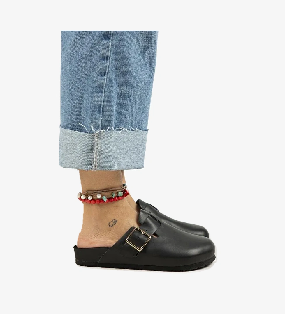 Manijero Siyah Kadın Deri Terlik MNJ.119.05 - Görsel 1