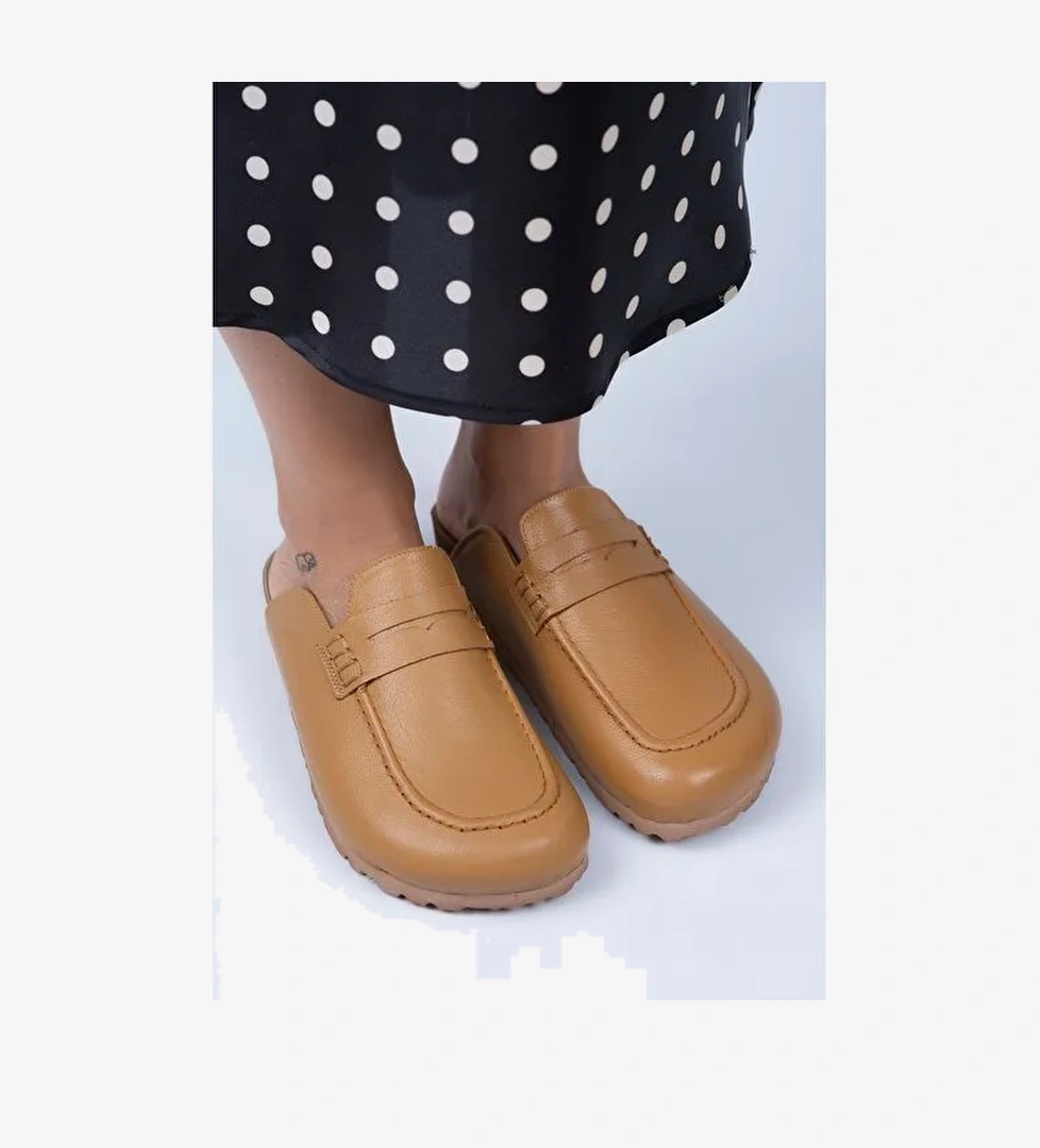 Manijero Lori Kadın Hakiki Deri Bağcıksız Taba Terlik - Görsel 1