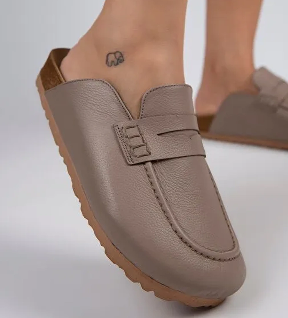 Manijero Lori Kadın Hakiki Deri Bağcıksız Vizon Terlik - Görsel 1