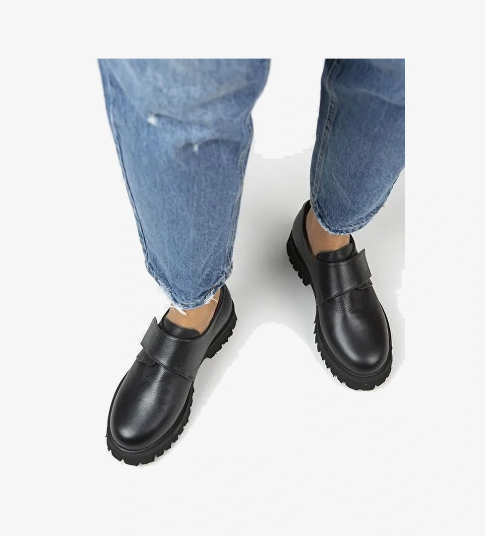 Manijero Siyah Kadın Deri Günlük Ayakkabı MNJ.112.01 - Görsel 1