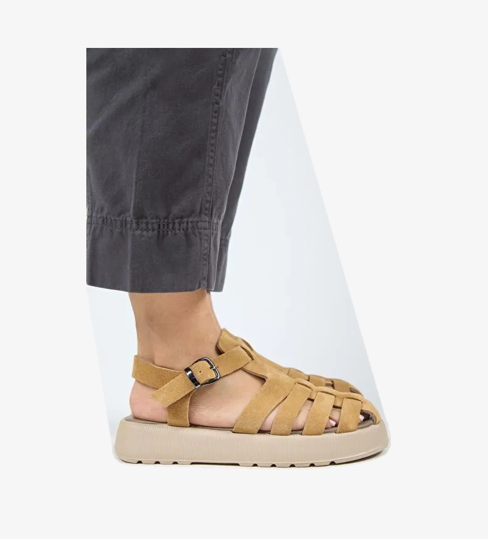 Manijero Rosa Kadın Hakiki Deri Tokalı Taba Sandalet - Görsel 1