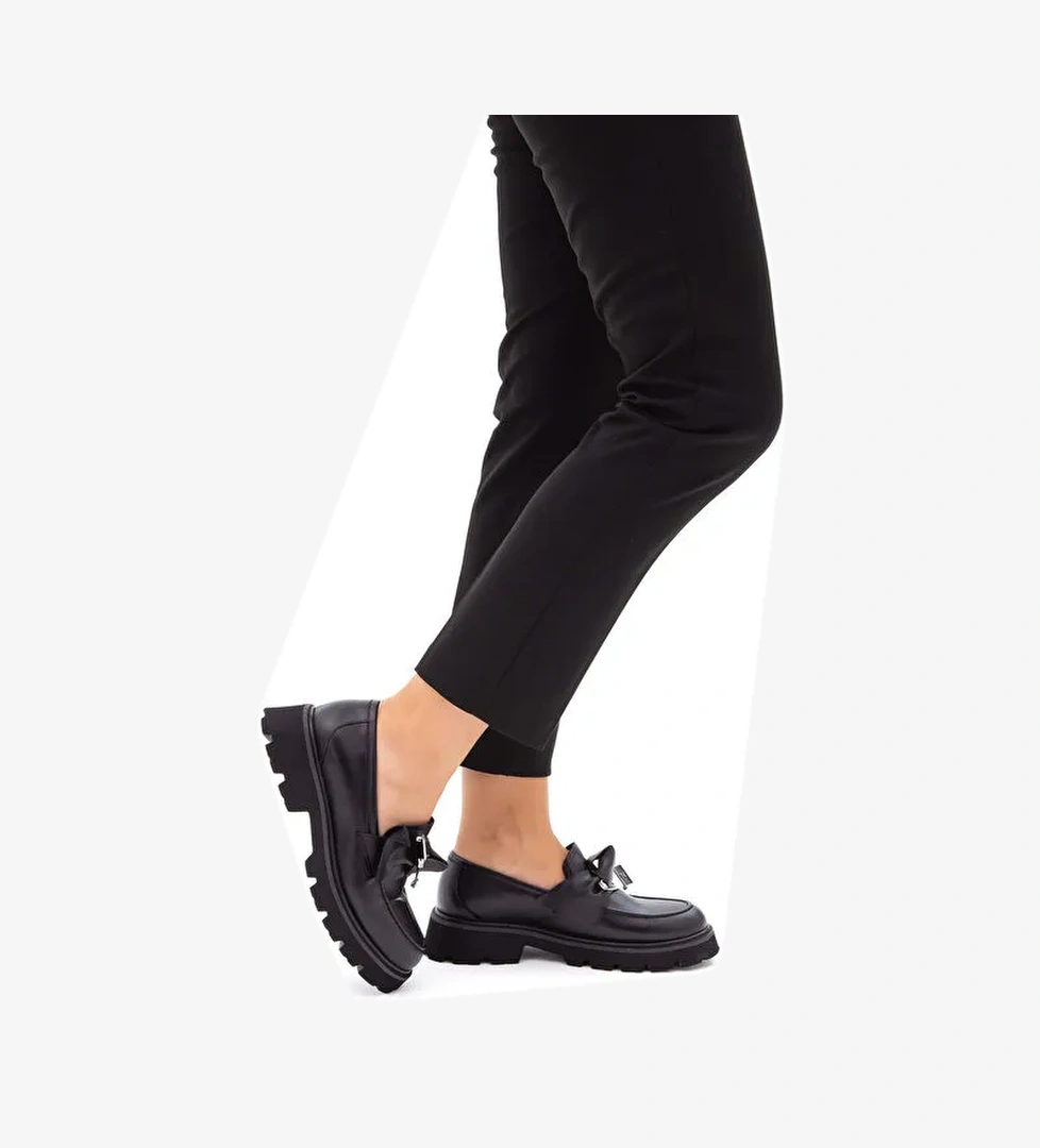 Tamer Tanca Kadın Hakiki Deri Siyah Loafer Ayakkabı - Görsel 1