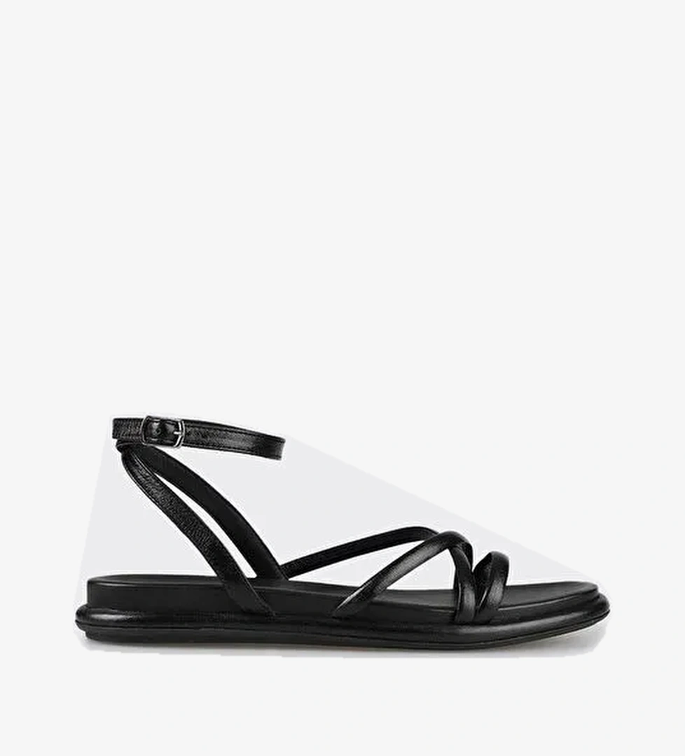 Siyah Deri Kadın Düz Sandalet - Görsel 1