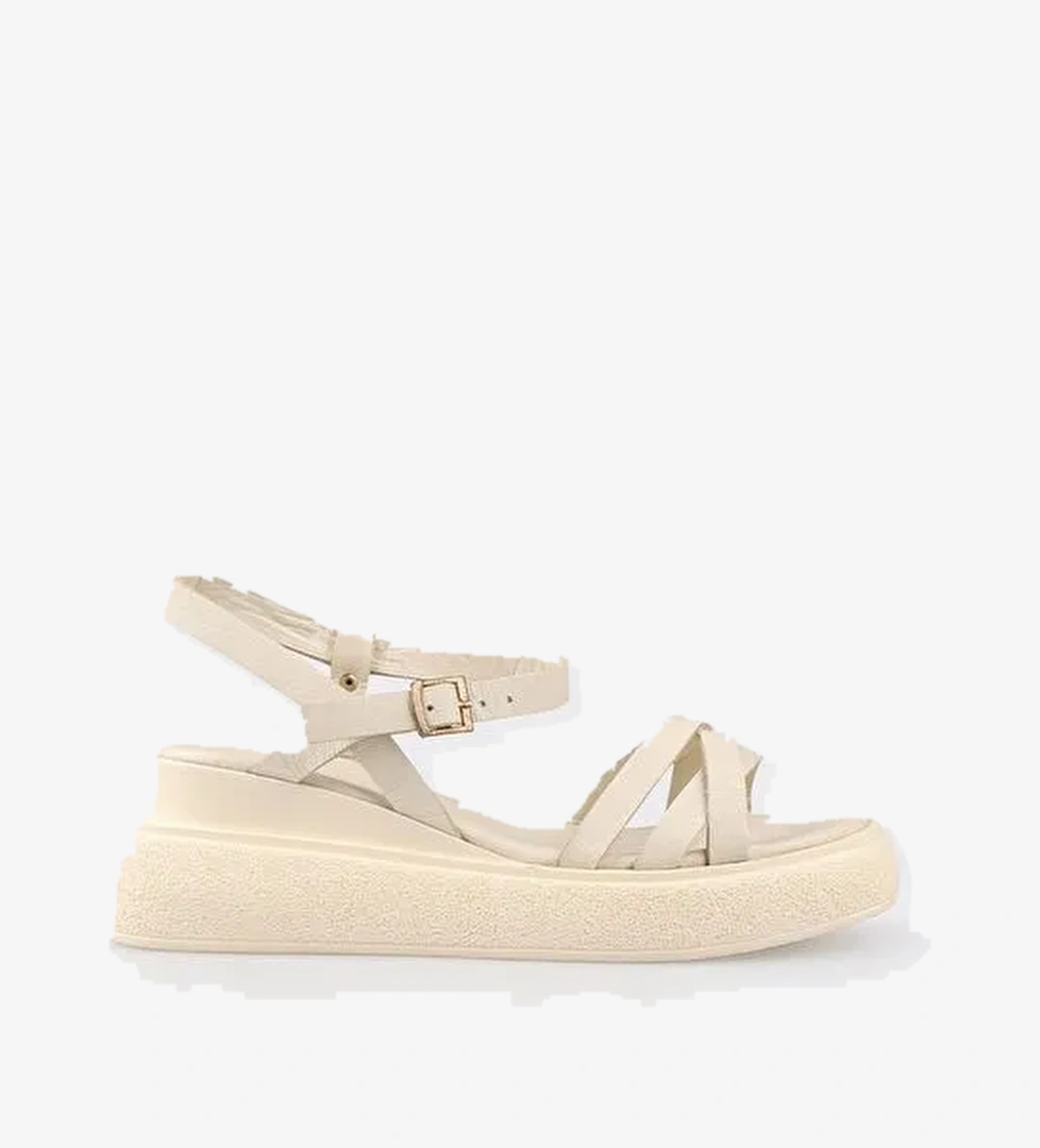 Bej Deri Kadın Dolgu Topuk Sandalet - Görsel 1