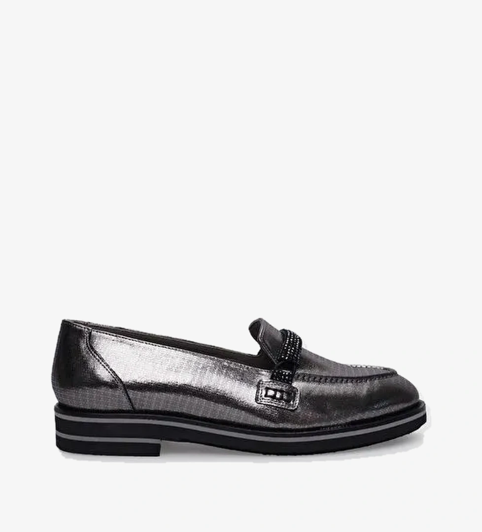 %100 Hakiki Deri Metalik Siyah Tokalı Kadın Günlük Ayakkabı