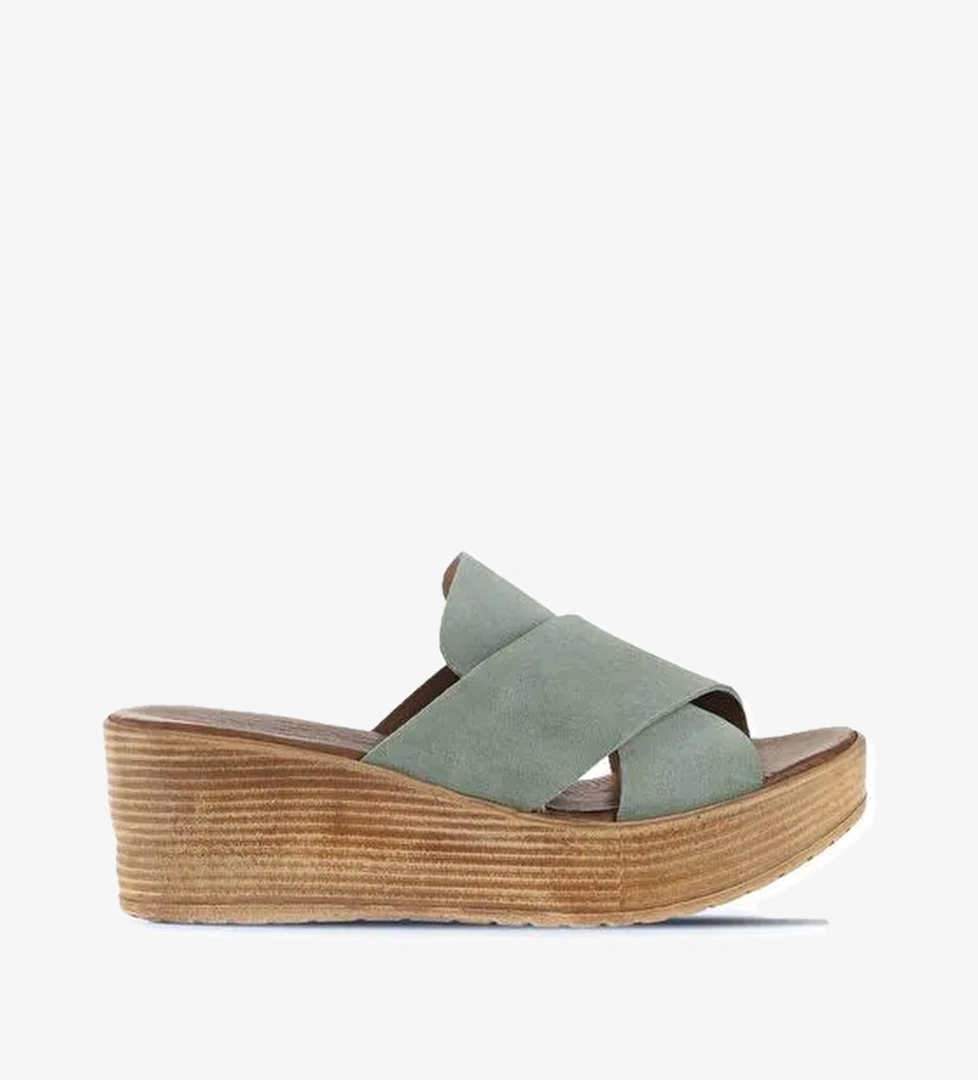 Bueno Shoes Yeşil Açık Alf Süet Kadın Dolgu Topuklu Terlik 01wa4703 - Görsel 1