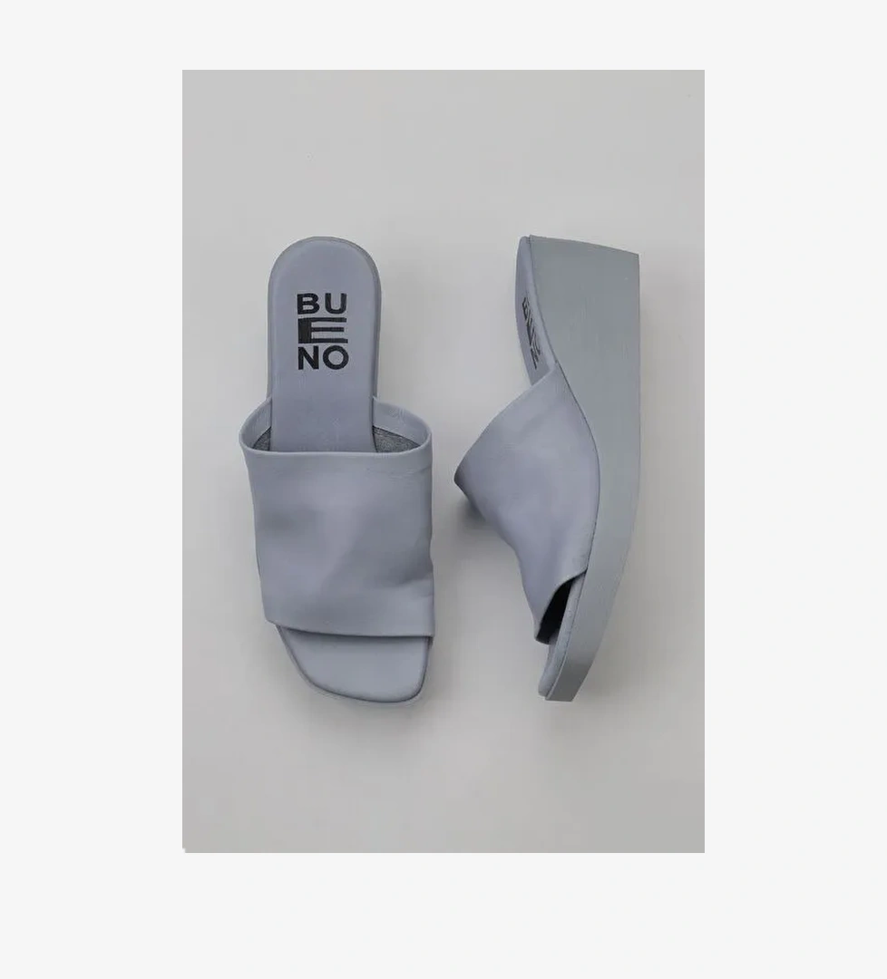 Bueno Shoes Mavi Deri Kadın Dolgu Topuklu Terlik 01wy2404 - Görsel 1