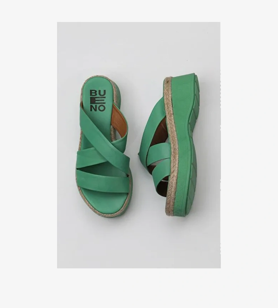 Bueno Shoes Yeşil Koyu Deri Kadın Dolgu Topuklu Terlik 01wy8202 - Görsel 1