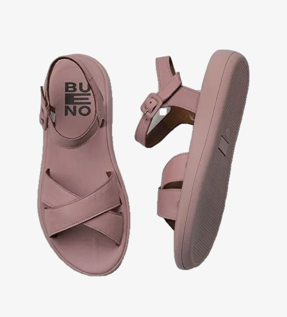 Bueno Shoes Gül Kurusu Deri Kadın Düz Sandalet 01wy2301
