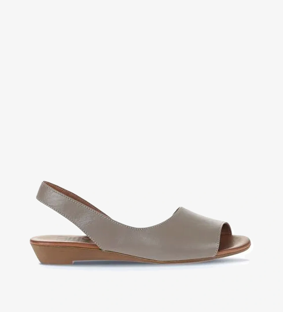 Bueno Shoes Gümüş Deri Kadın Düz Sandalet 01wa4400 - Görsel 1