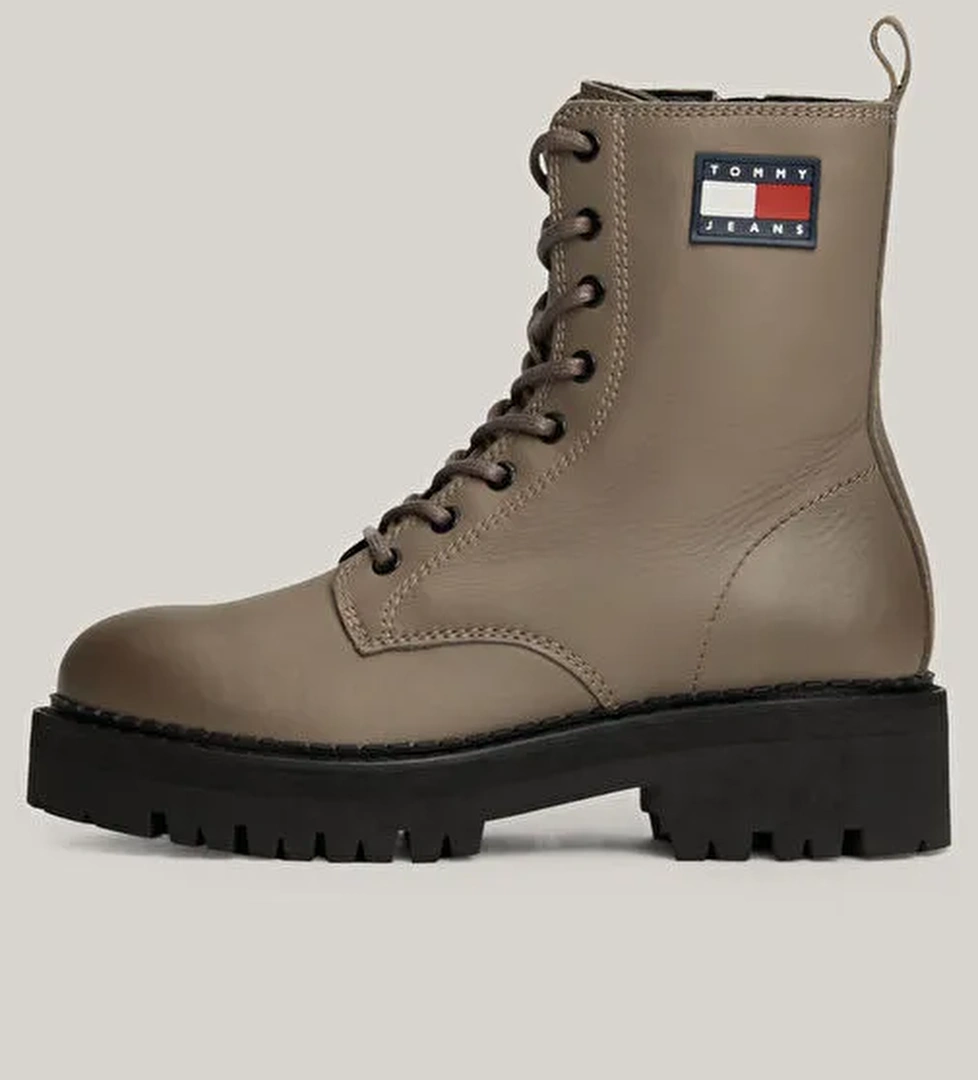 Tommy Hilfiger Tommy Hilfiger Gri Kadın Deri Bot EN0EN02628PKC model görseli