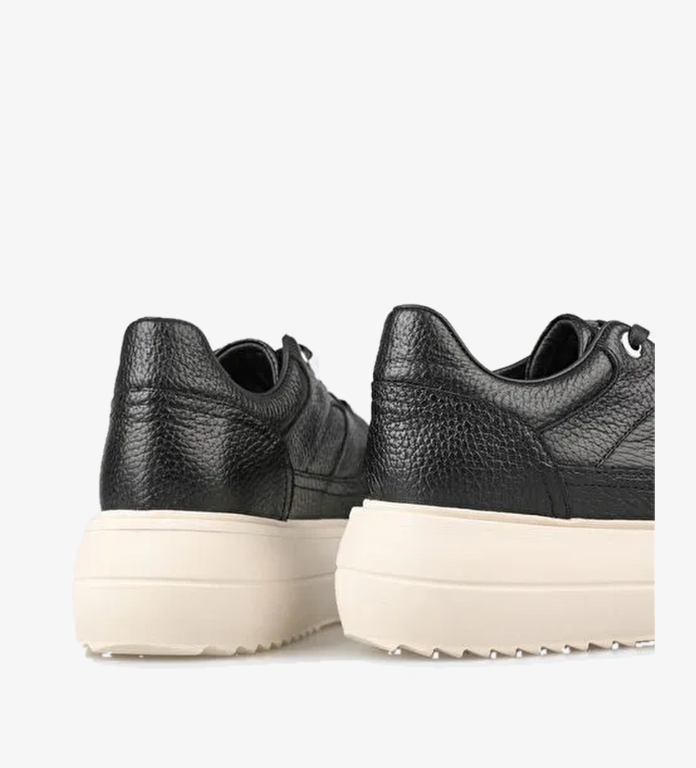 Siyah Deri Kadın Spor Ayakkabı - Görsel 1