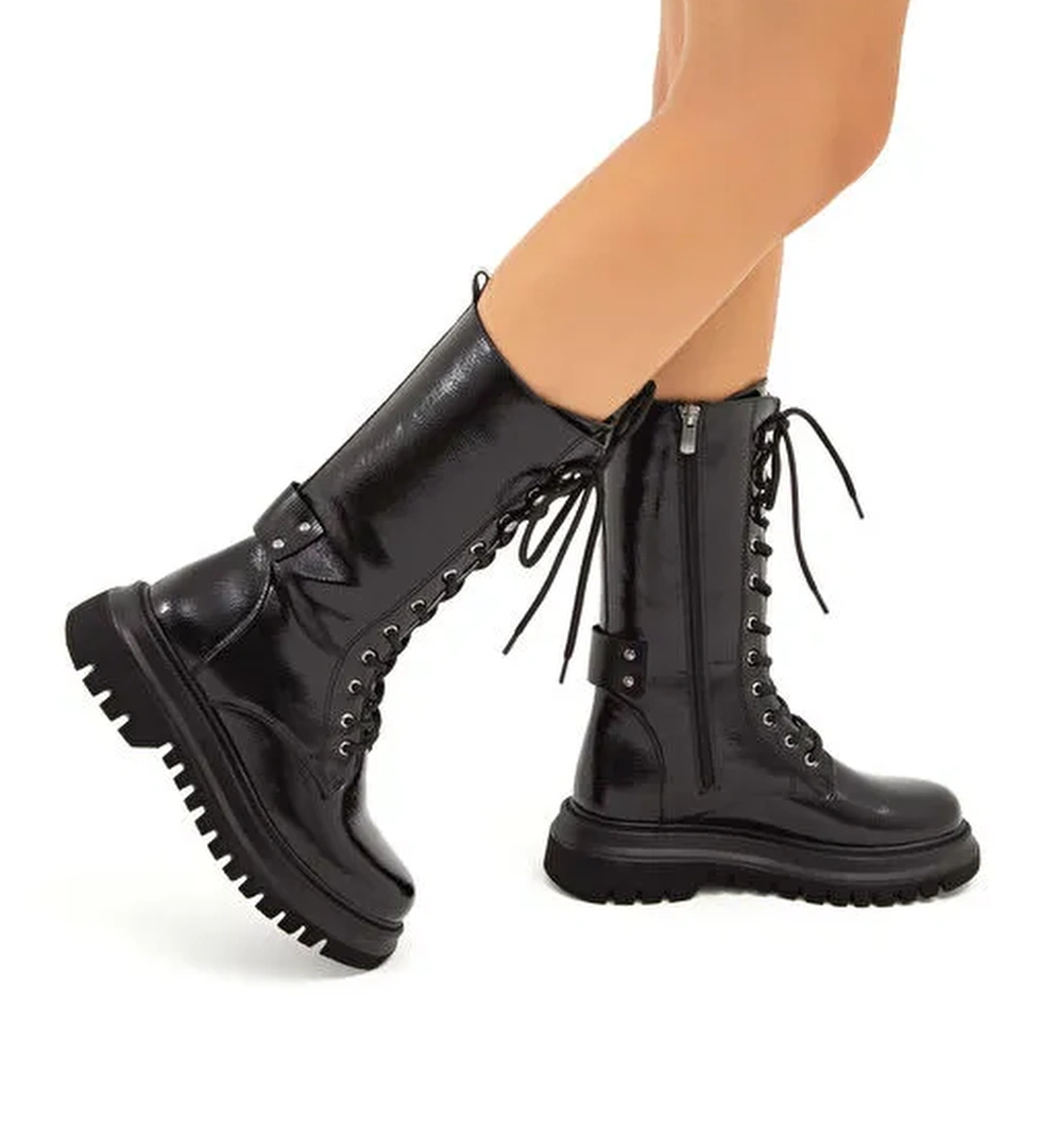 Tamer Tanca Kadın Suni Deri Siyah Rugan POSTAL Bot - Görsel 1