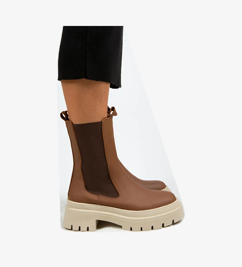 Manijero Agatha Kadın Hakiki Deri Çift Taraflı Lastikli Burnu Köşeli Taba-Bej Bot - Görsel 1