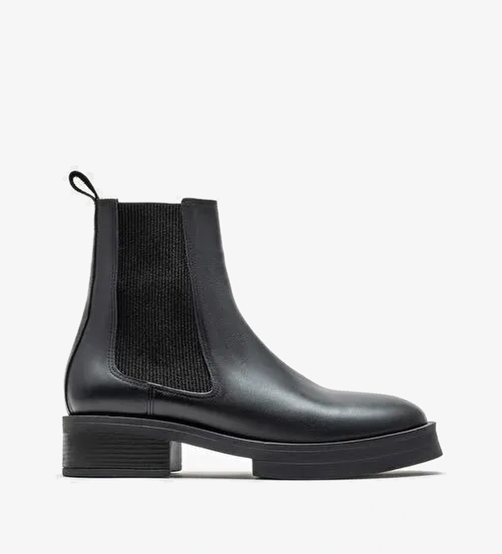 Siyah Deri Kadın Günlük Bot - Görsel 1