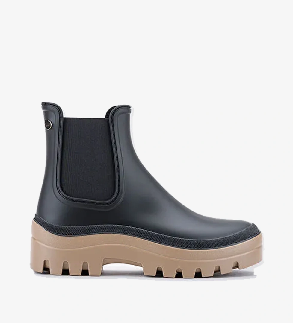 Igor Siyah Kadın Bot W10297