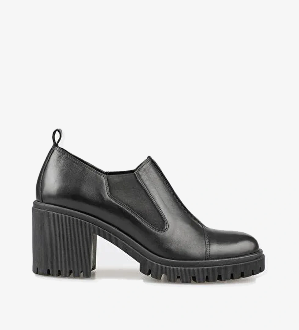 Siyah Deri Kadın Ayakkabı - Görsel 1