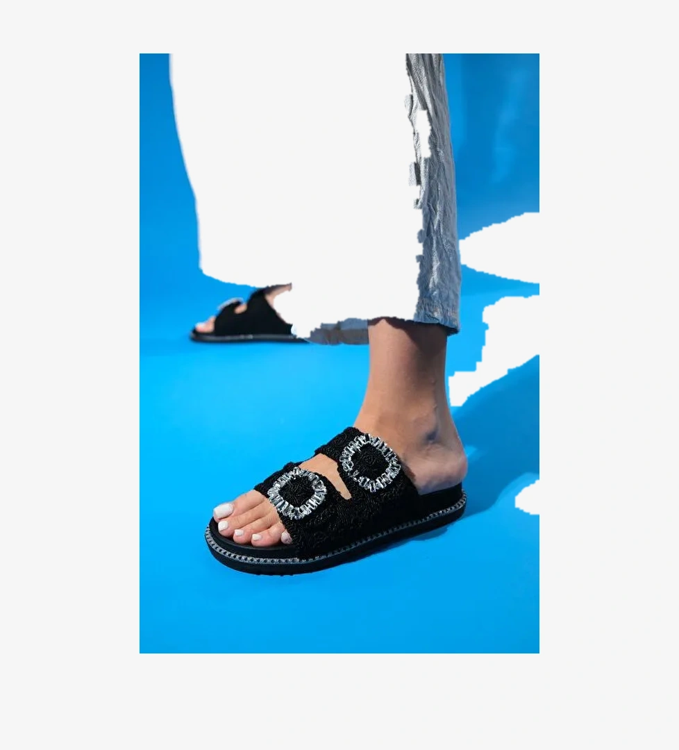 DUNGEON Siyah Örme Çift Bantlı Taş Tokalı Kadın Terlik - Görsel 1