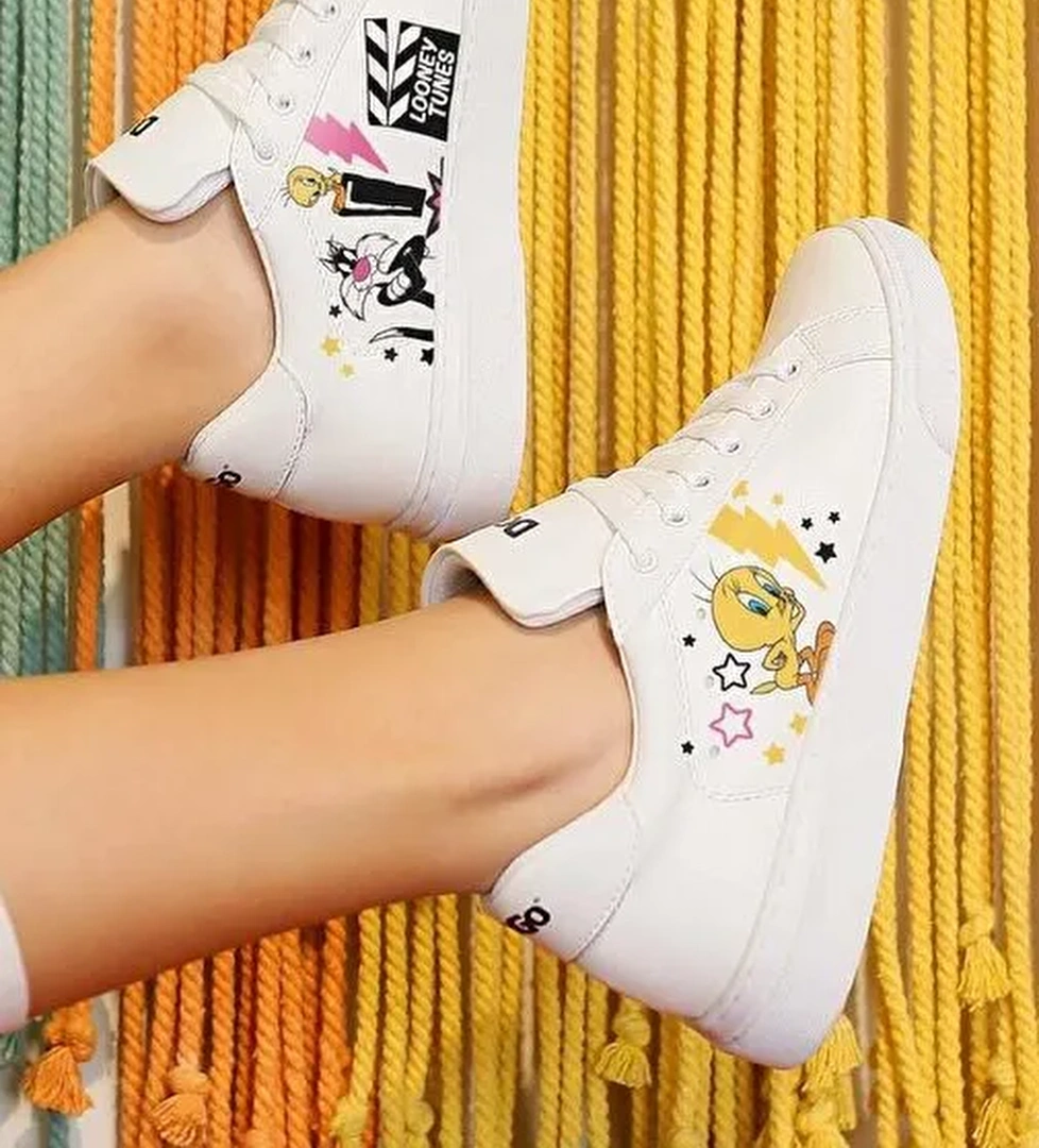 Kadın Vegan Deri Beyaz Sneakers - Best of Tweety and Sylvester Tasarım - Görsel 1