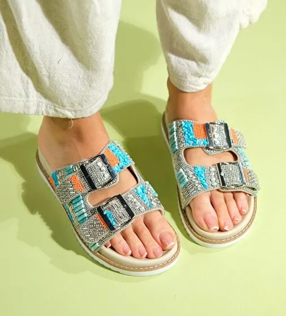 LANSO Bej Taşlı Çift Bantlı Kadın Terlik - Görsel 1