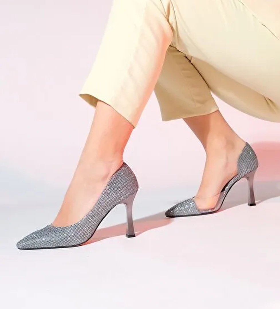 653 Platin Simli Topuklu Kadın Ayakkabı - Görsel 1