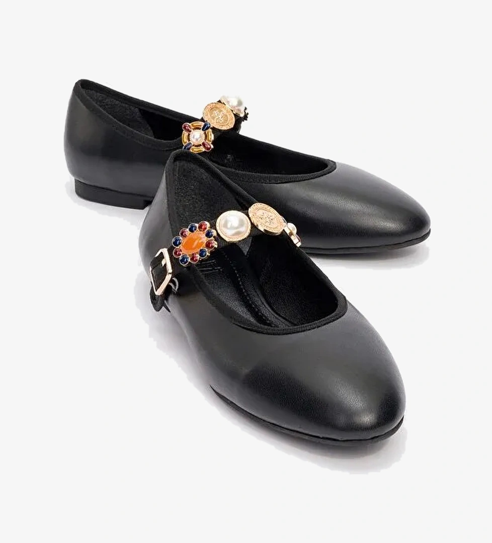 LAURAS Siyah Cilt Aksesuarlı Kadın Babet Ayakkabı - Görsel 1