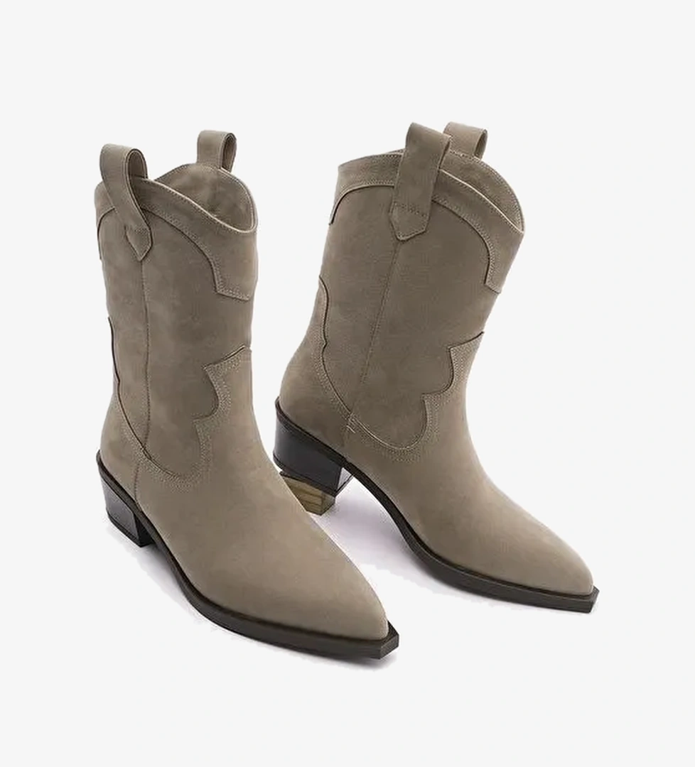 Kadın Sivri Burun Dikiş Detaylı Western Bot Voleta Vizon Süet - Görsel 1