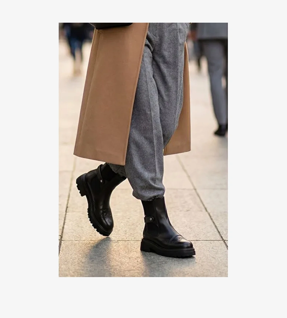 Marjin Marjin Kadın Çift Yüzlü Lastikli Tırtıklı Taban Chelsea Günlük Bot Sarfen Siyah | Boyner Siyah - 1. görsel