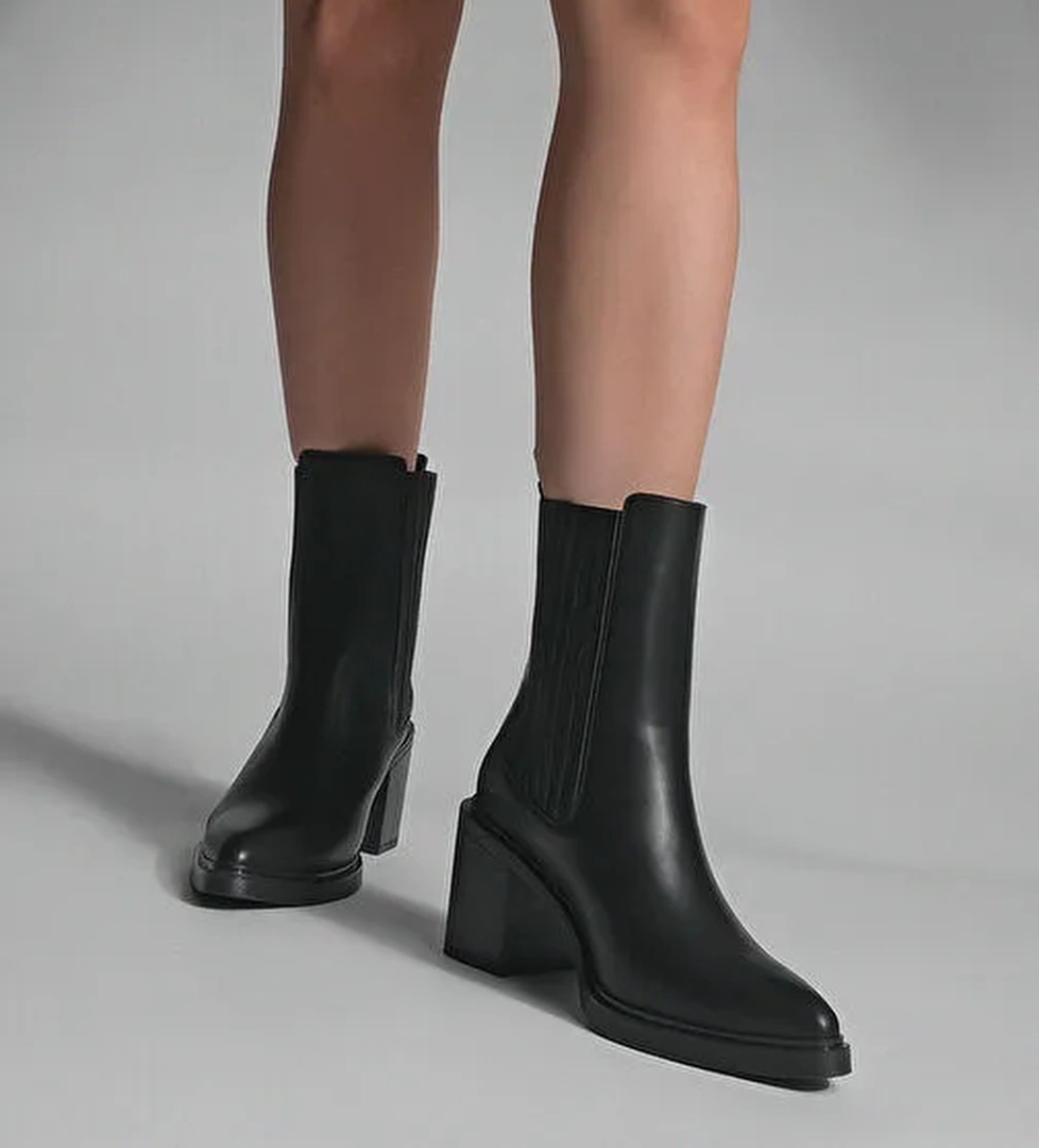 Kadın Sivri Burun Çift Lastikli Kalın Topuklu Bot Solav Siyah - Görsel 1