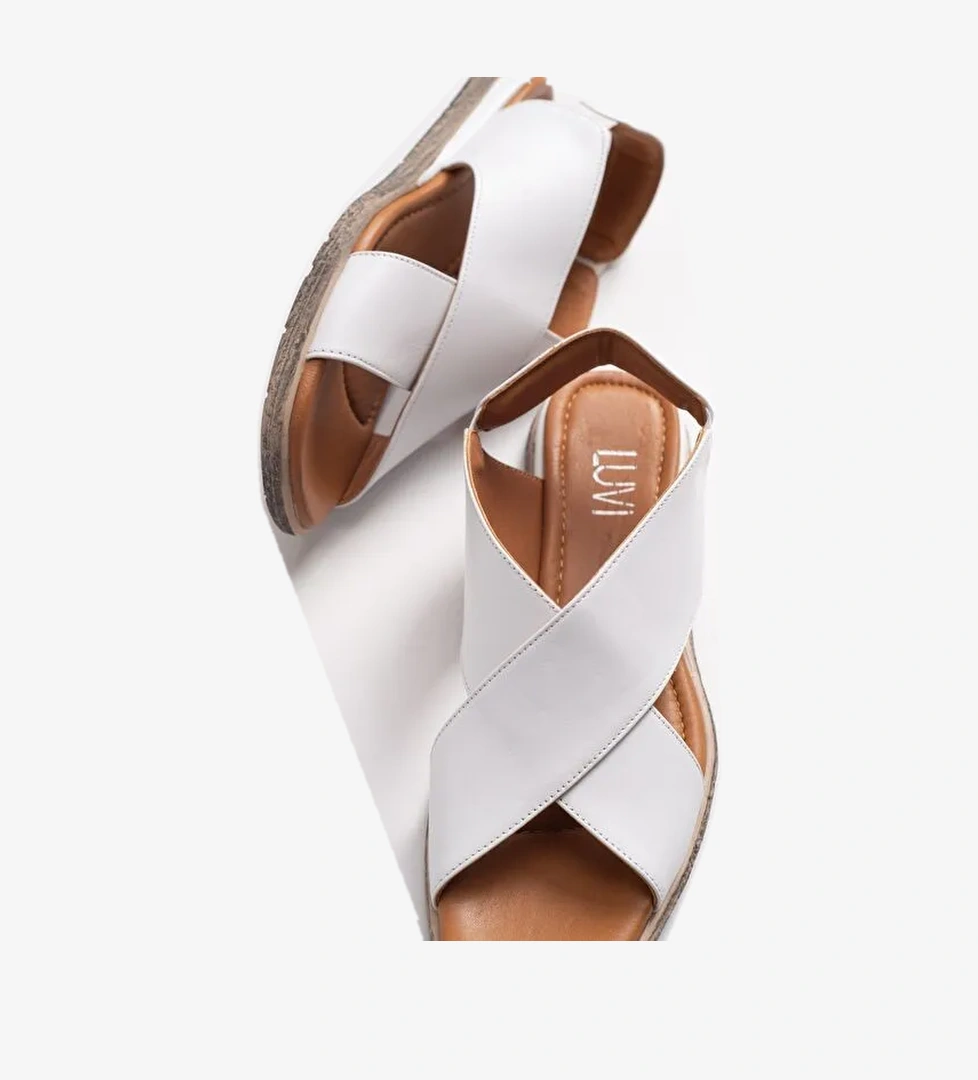 706 Hakıkı Derı Beyaz Cılt Kadın Sandalet - Görsel 1