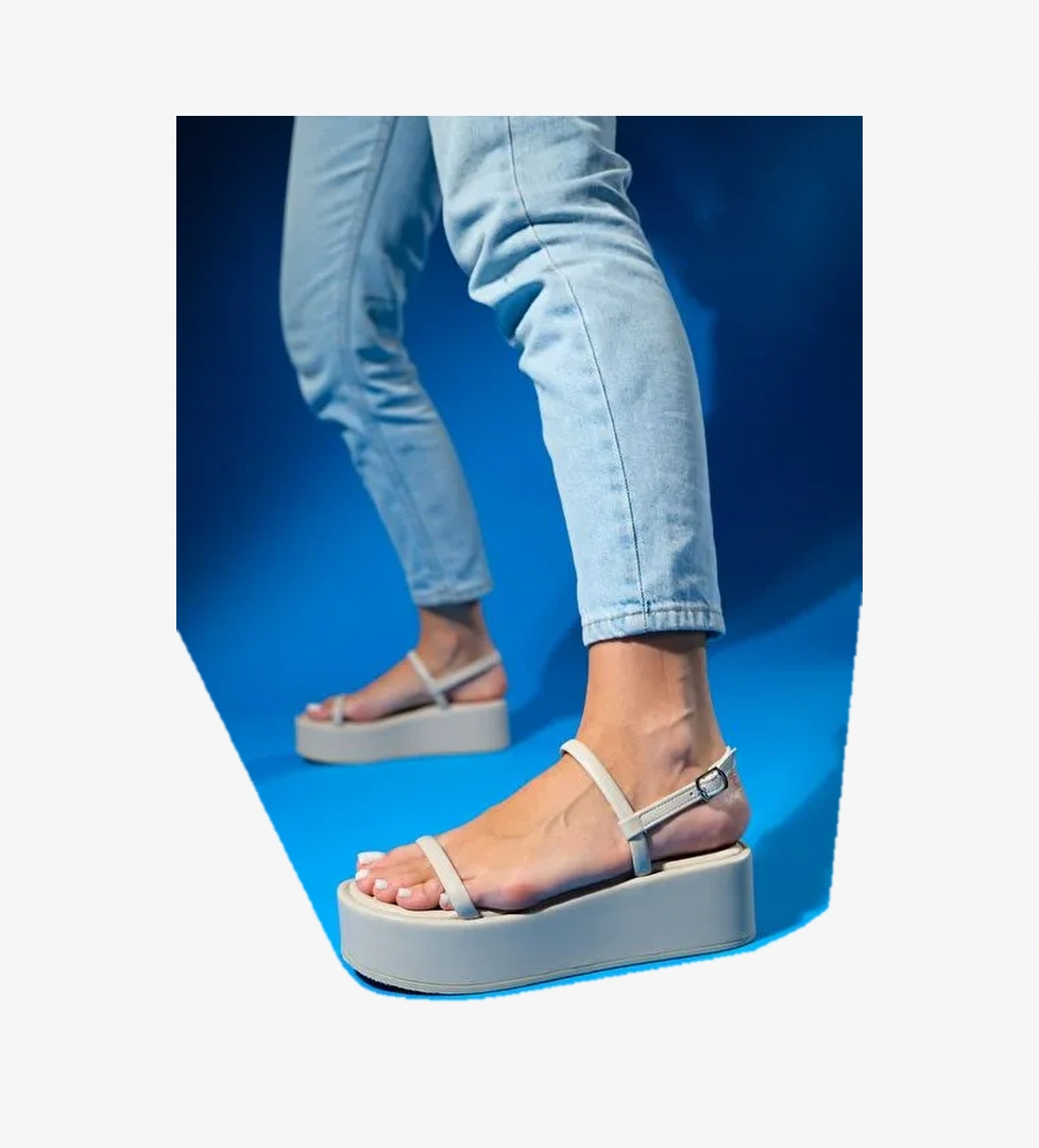 LİNA Bej Kadın Kalın Taban Sandalet - Görsel 1