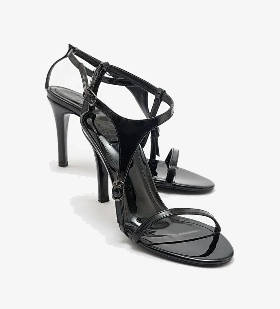 MOLDE Siyah Rugan Kadın İnce Topuklu Ayakkabı - Görsel 1