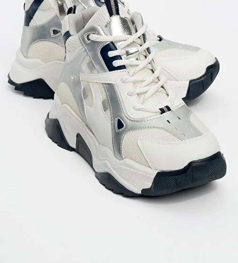 LOWEL Beyaz Laci Fermuarlı ve Bağcıklı Kadın Spor Bot - Görsel 1