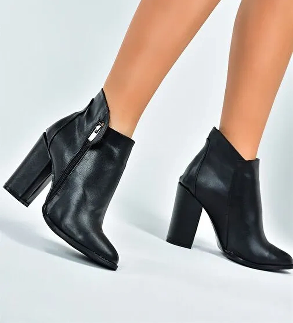 Siyah Kadın Bot A922640809 - Görsel 1