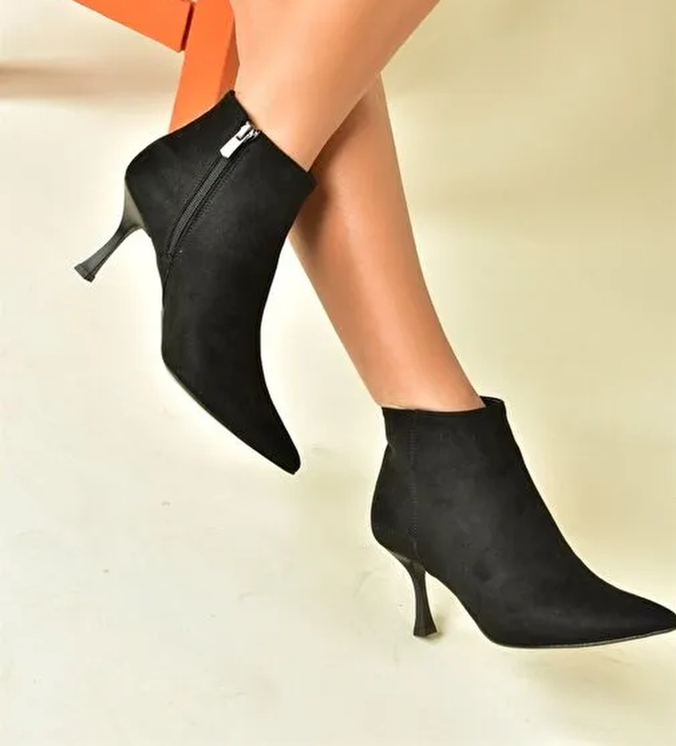 Siyah Süet İnce Topuklu Sivri Burun Kadın Bot N282102102 - Görsel 1