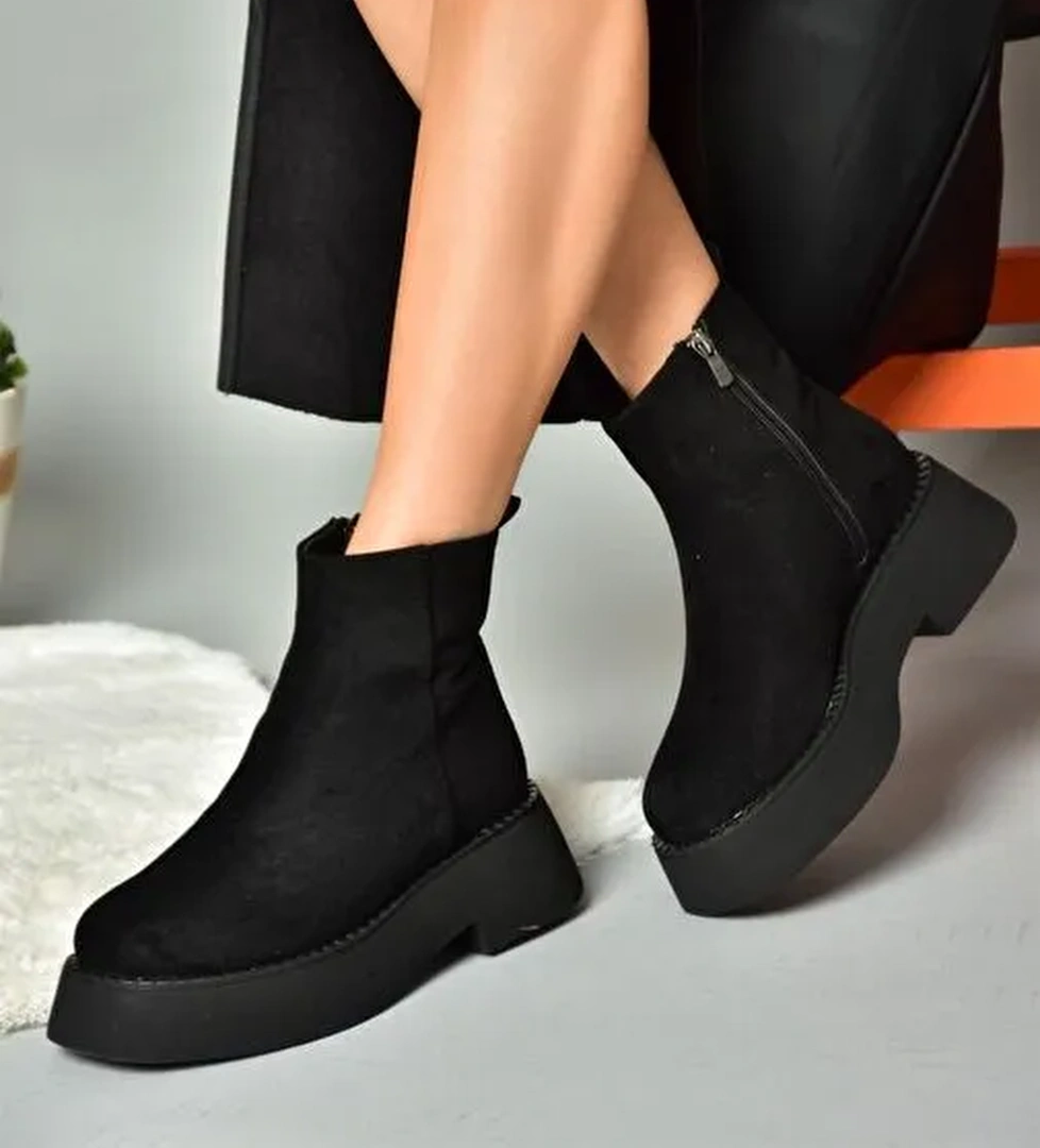 R820190202 Siyah Süet Kalın Tabanlı Kadın Bot - Görsel 1